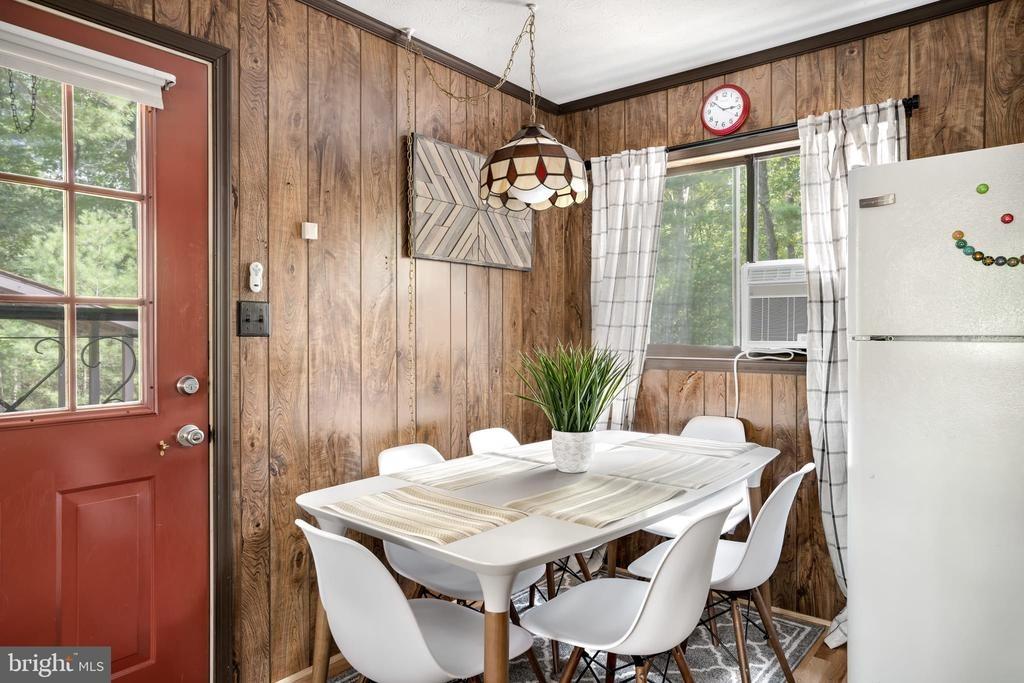 Judd Ln, Mount Jackson, VA 22842