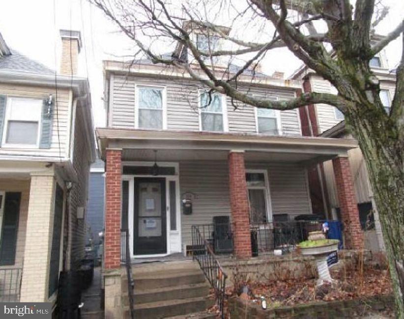 Maple Ter, Pittsburgh, PA 15211