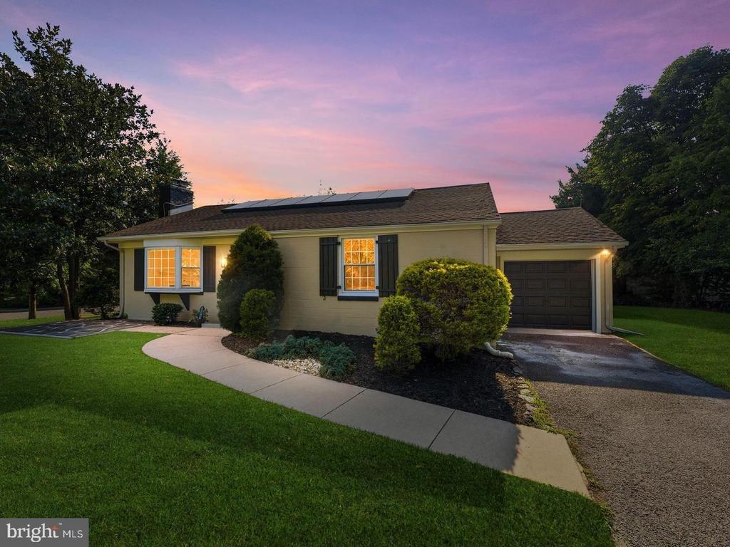 N Cropwell Rd, Marlton, NJ 08053
