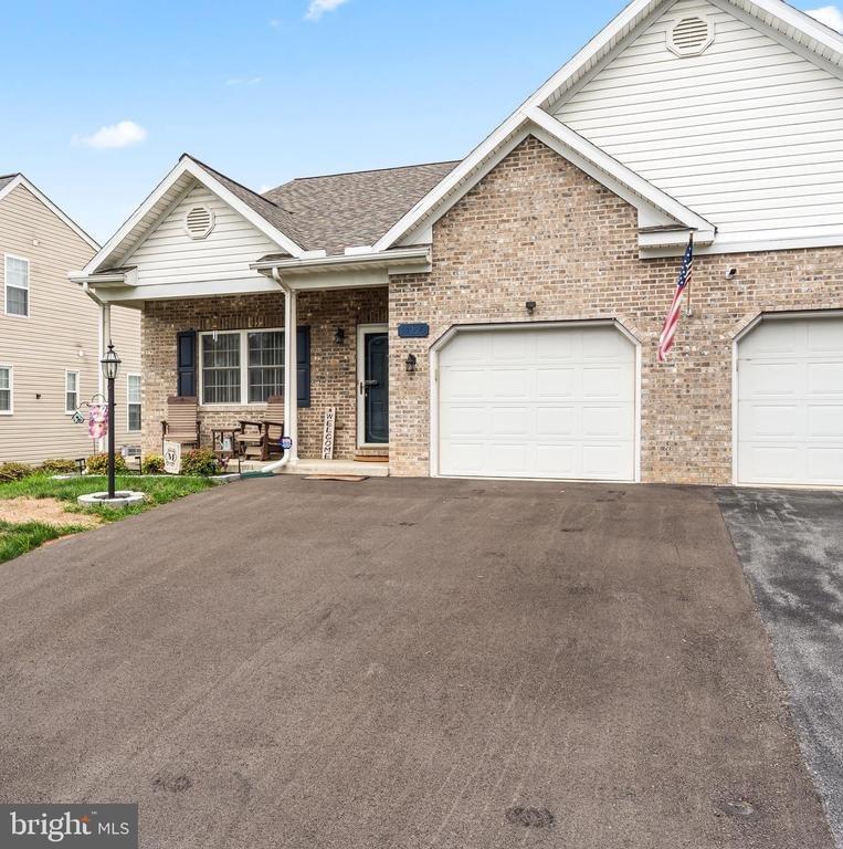 Shelby Cir, Hagerstown, MD 21740