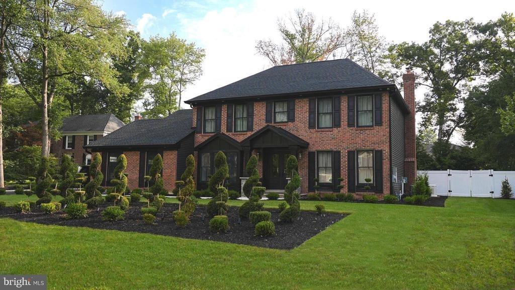 Wood Lake Ct, North Brunswick, NJ 08902