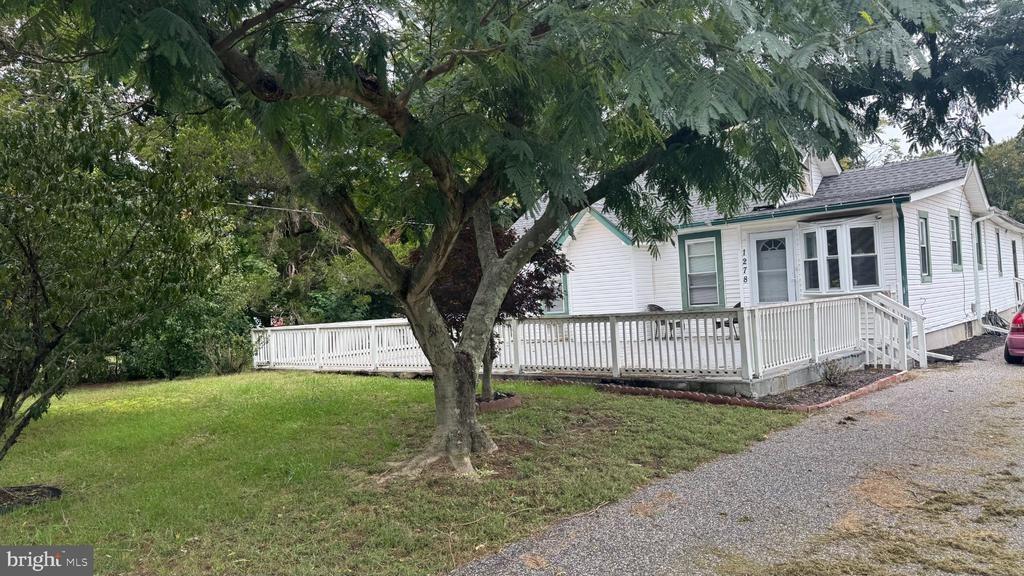 W Oak Rd, Vineland, NJ 08360
