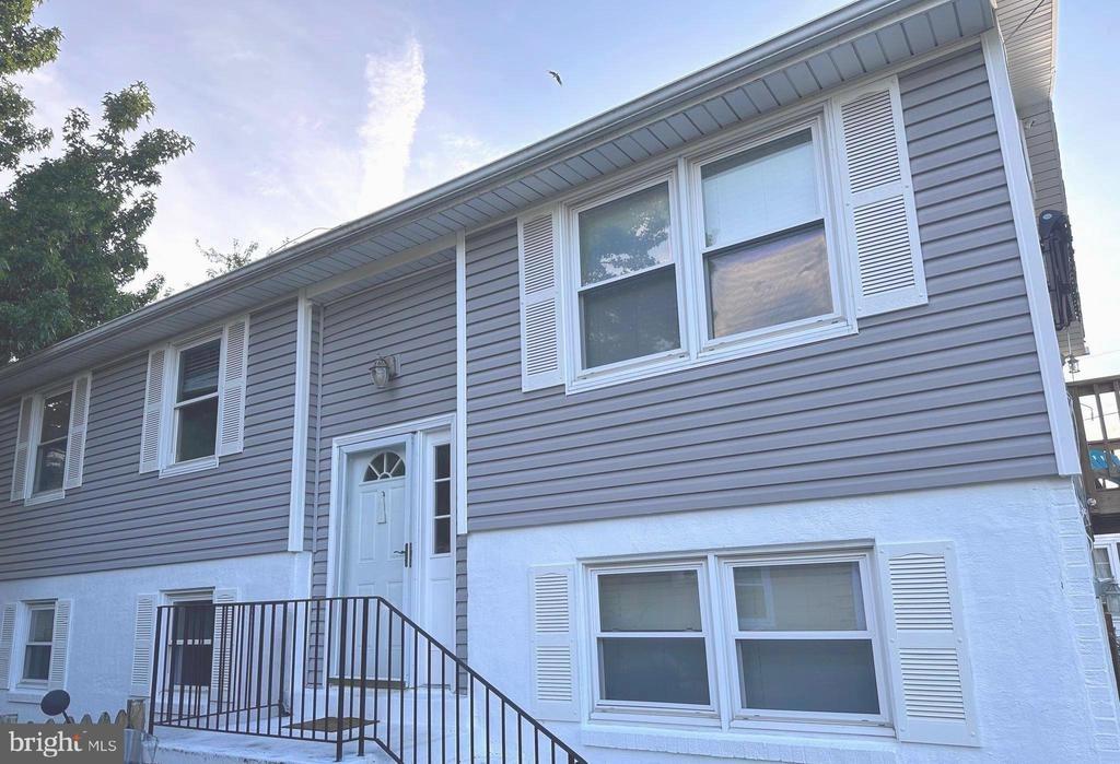Grove Ave, Shady Side, MD 20764