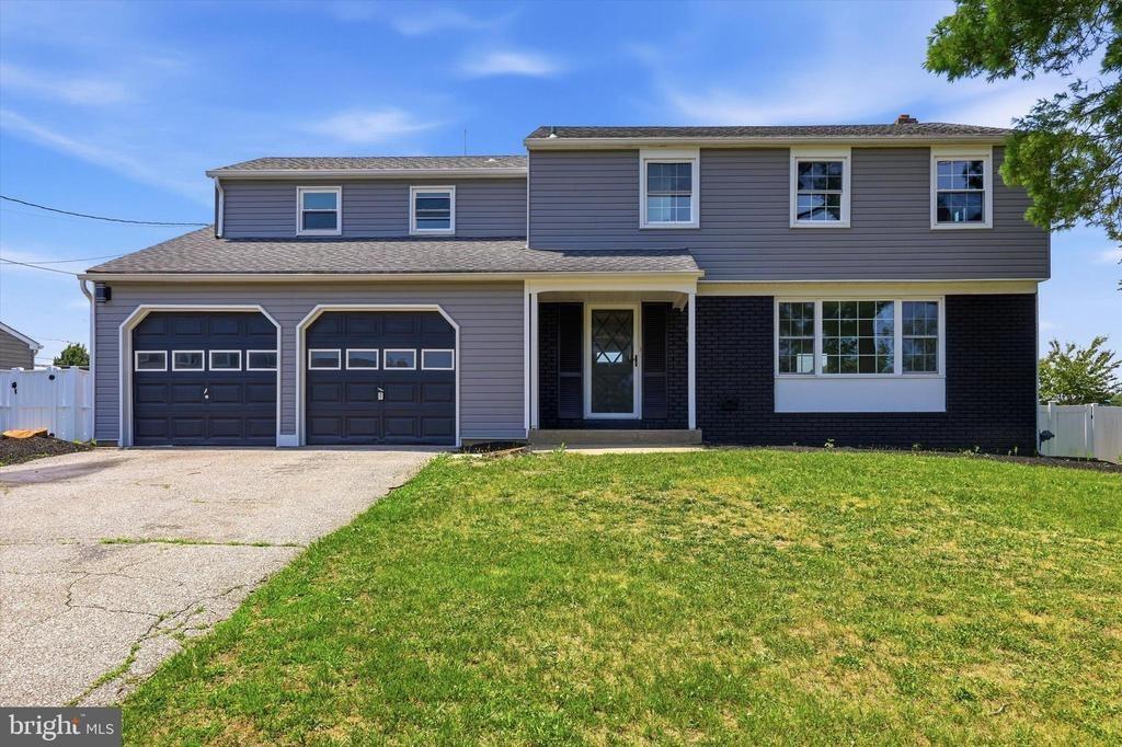 Bellows Ln, Cherry Hill, NJ 08002