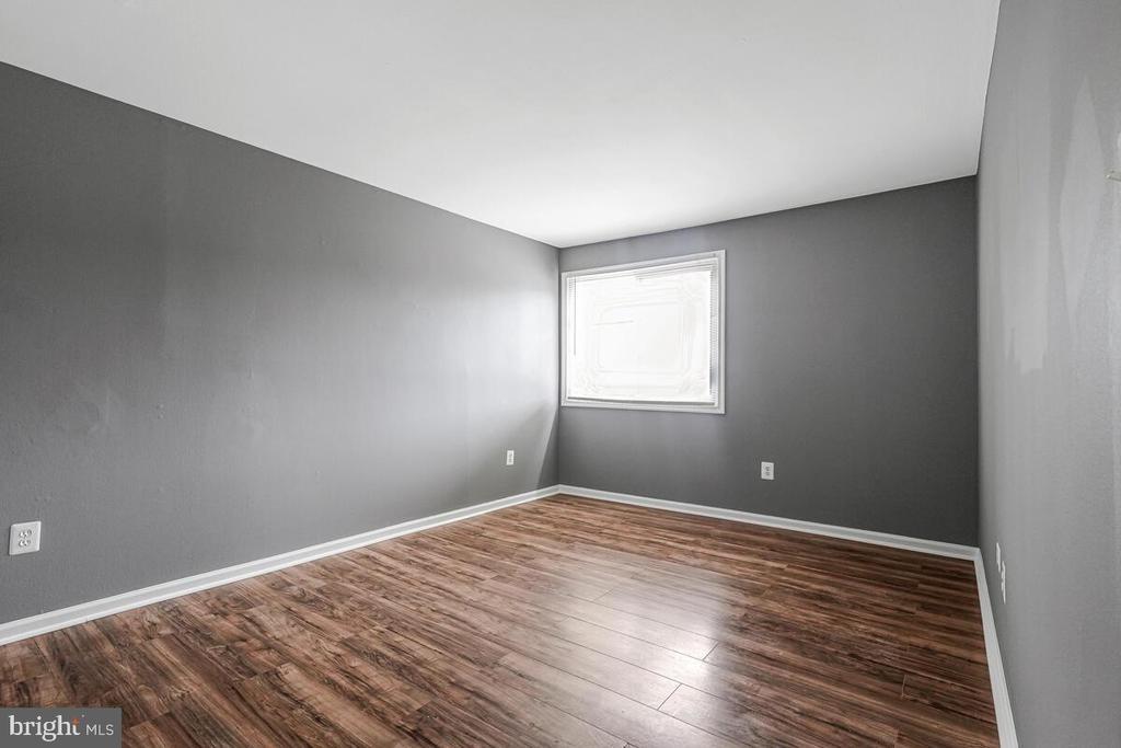 Wilson Bridge Dr, Oxon Hill, MD 20745