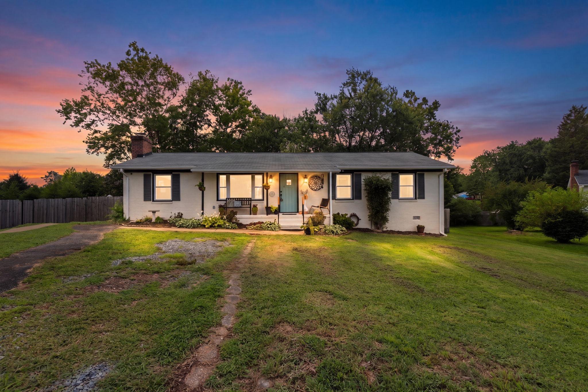 Scott Dr, Fredericksburg, VA 22405