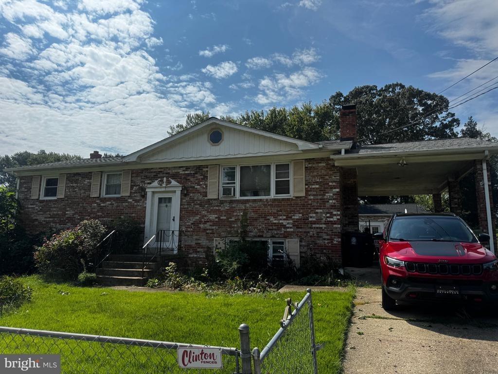 Delancey St, Clinton, MD 20735