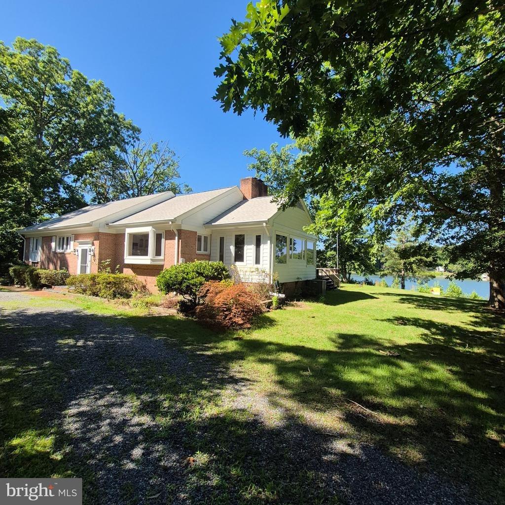Lee Dale Dr, Heathsville, VA 22473