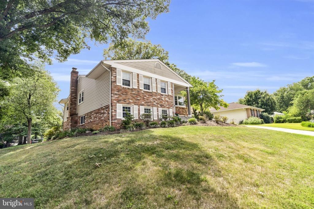 Leyton Pl, Springfield, VA 22152