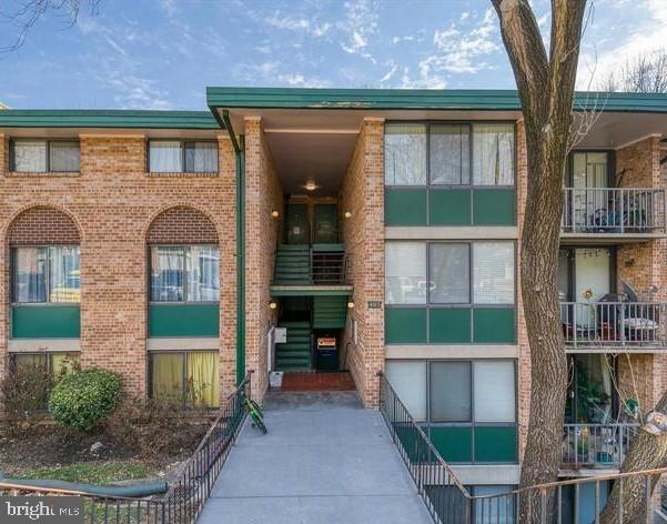 N Armistead St, Alexandria, VA 22312