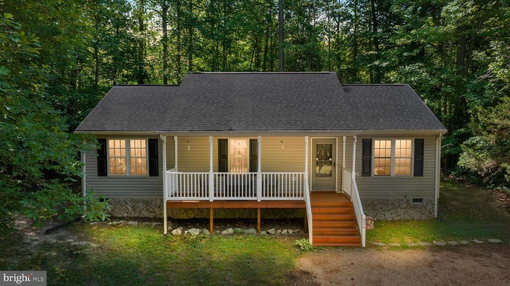 Land Or Dr, Ruther Glen, VA 22546