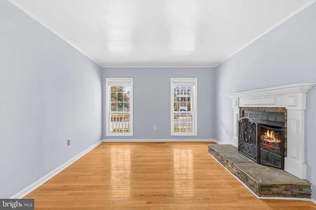 Orangewood Dr, Woodbridge, VA 22193