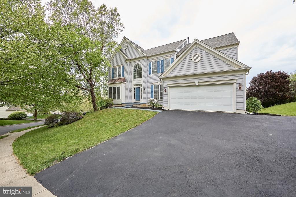 Magnolia Dr, Chester Springs, PA 19425