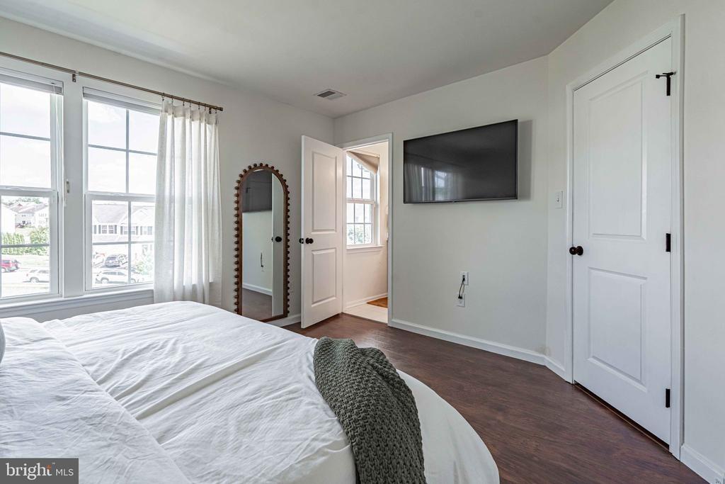 Green View Dr, Pottstown, PA 19464
