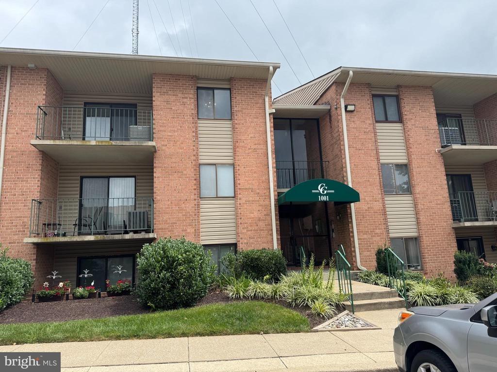 Spring Gate Rd, Catonsville, MD 21228