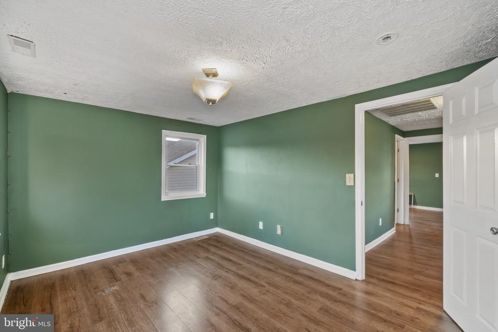 Belle Grove Rd, Brooklyn, MD 21225
