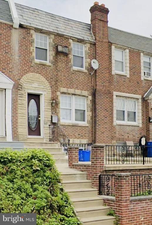 Higbee St, Philadelphia, PA 19111