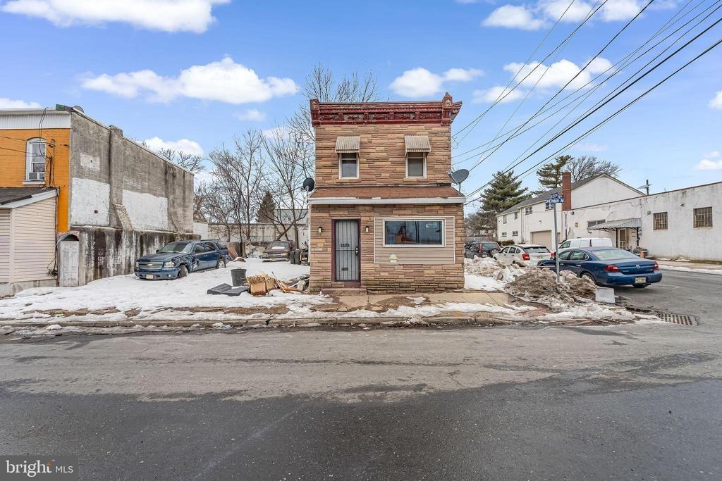 Sherman Ave, Camden, NJ 08105