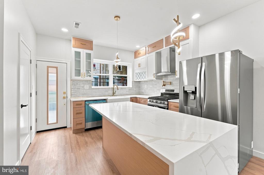 S 56th St, Philadelphia, PA 19143