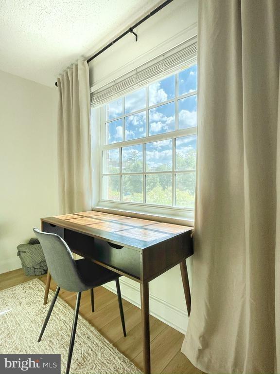 W Abingdon Dr, Alexandria, VA 22314