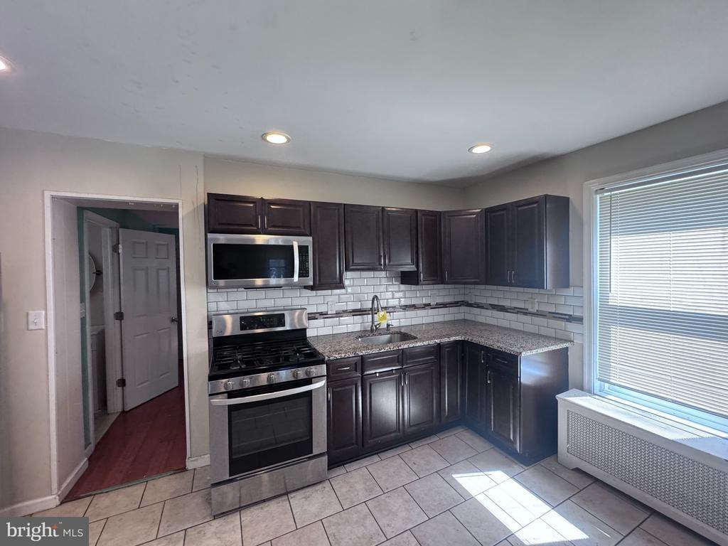 Melrose Ave, Lansdowne, PA 19050