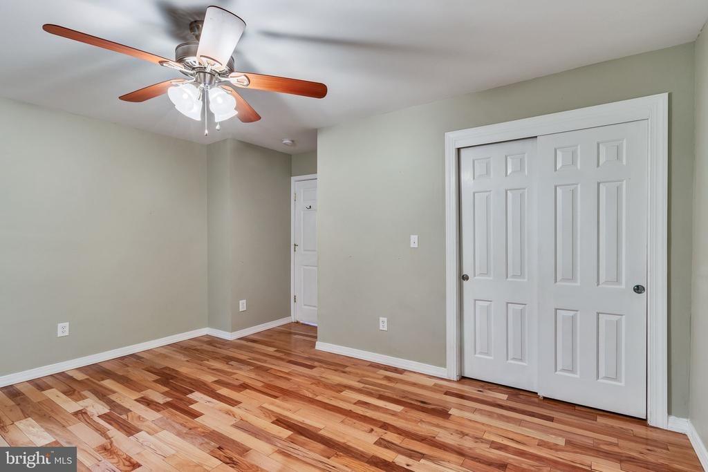 Bronson St, Hague, VA 22469