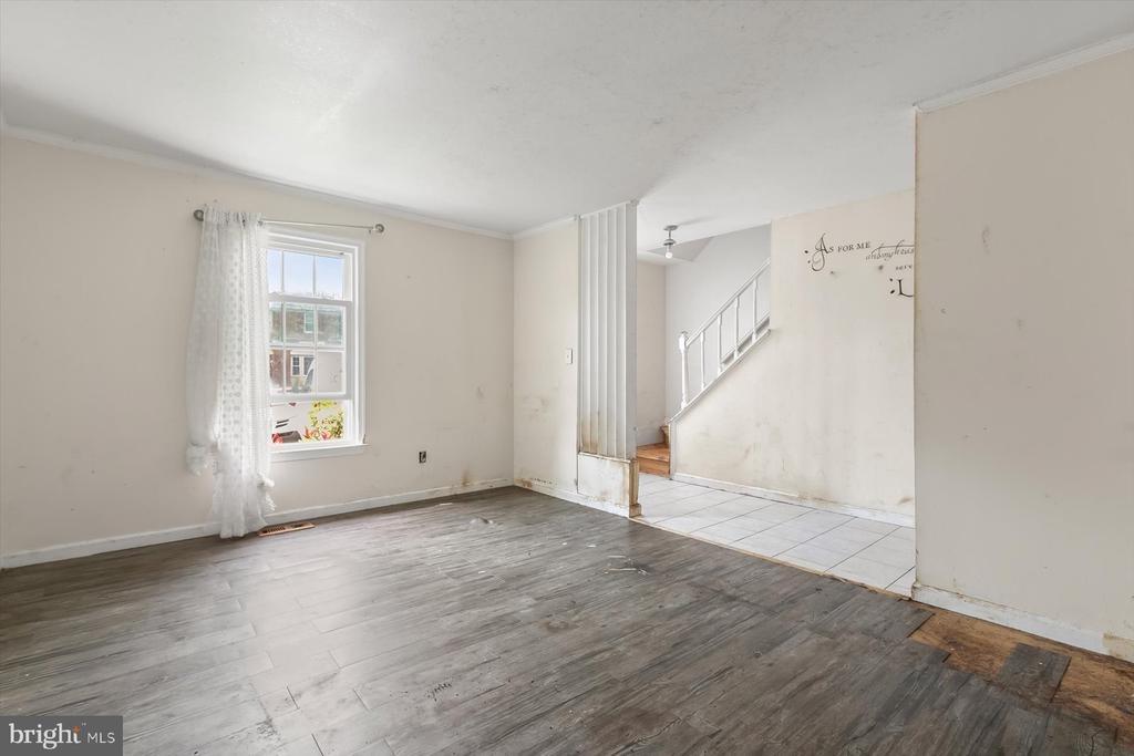 Spur Hill Dr, Montgomery Village, MD 20886