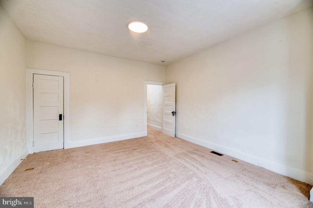 E 38th St, Baltimore, MD 21218