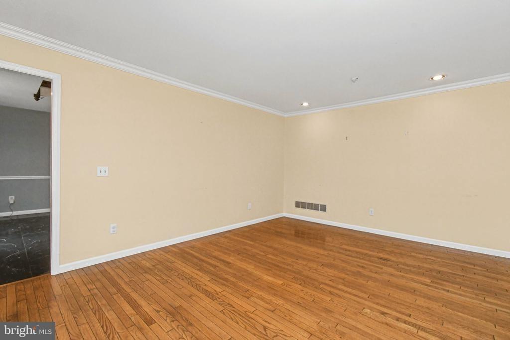 Potter Dr, Pottstown, PA 19464