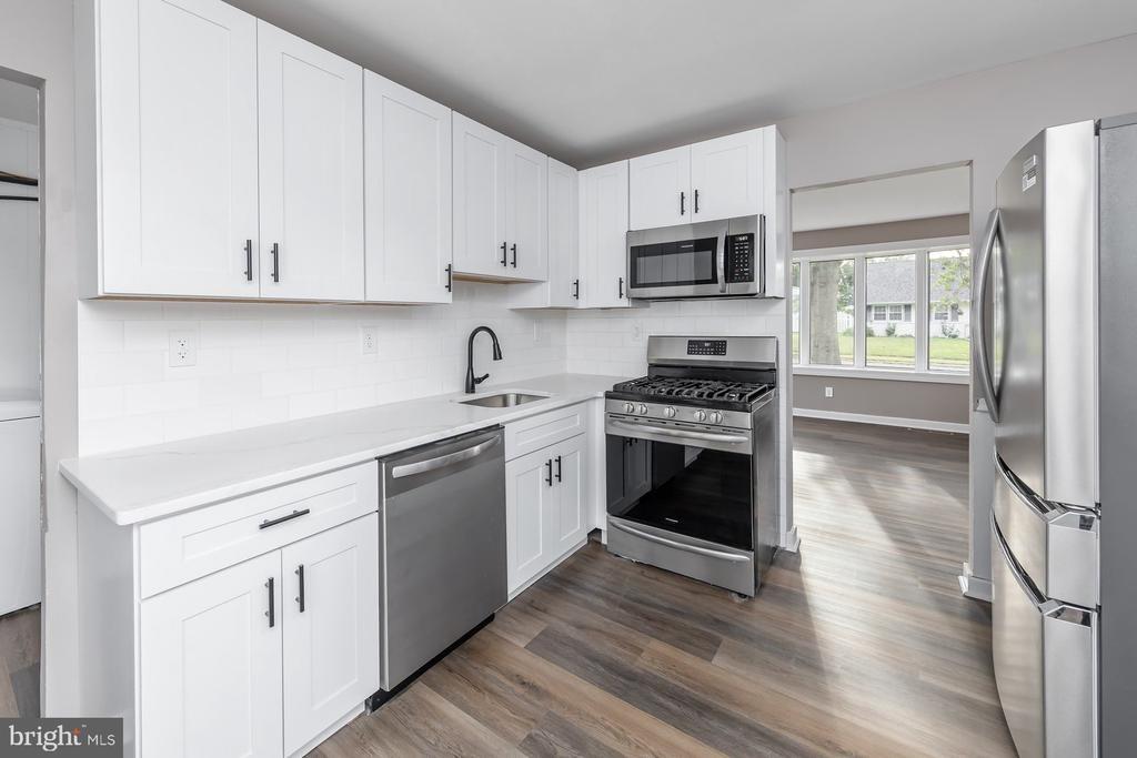 Cedarcrest Ave, Wenonah, NJ 08090