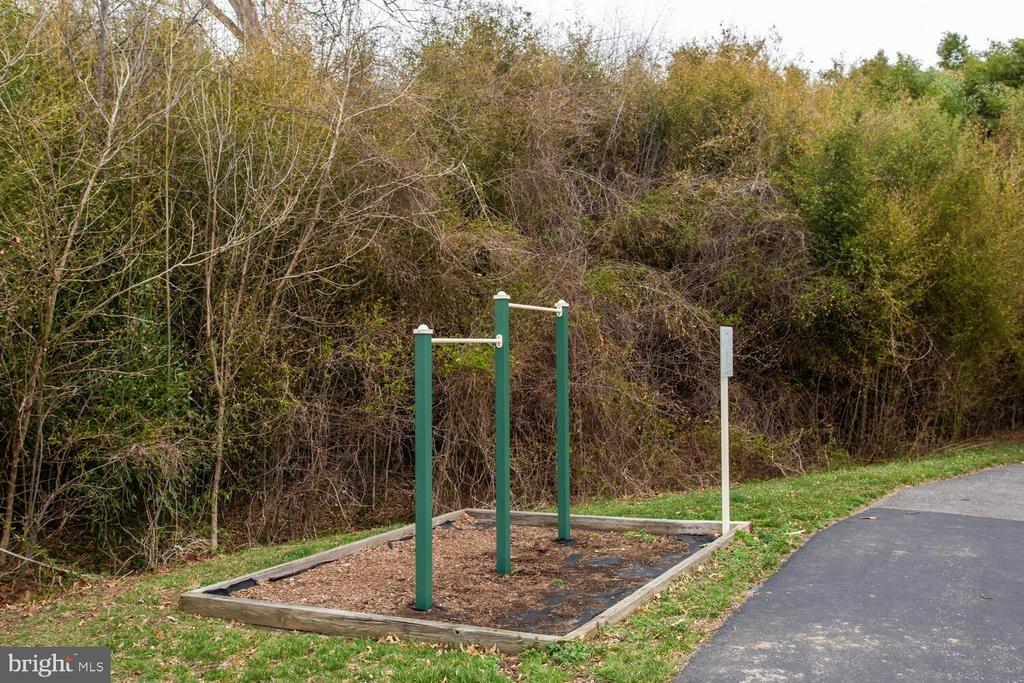 Hall Station Dr, Bowie, MD 20721