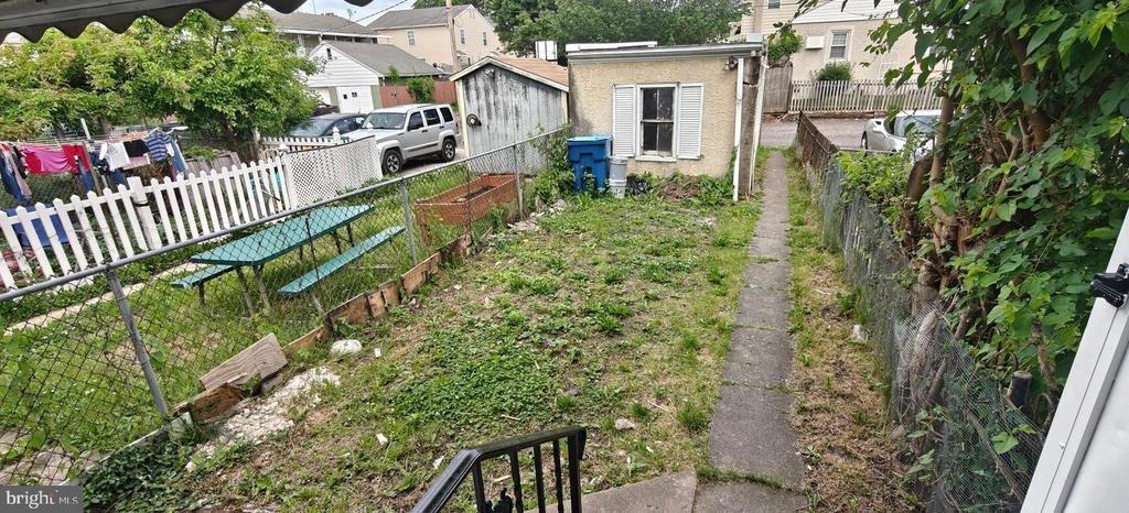 N Cannon Ave, Lansdale, PA 19446