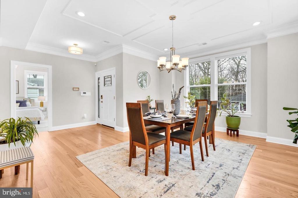 Decatur Ave, Kensington, MD 20895
