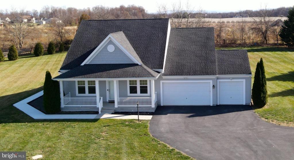 Sedona Ct, Martinsburg, WV 25403