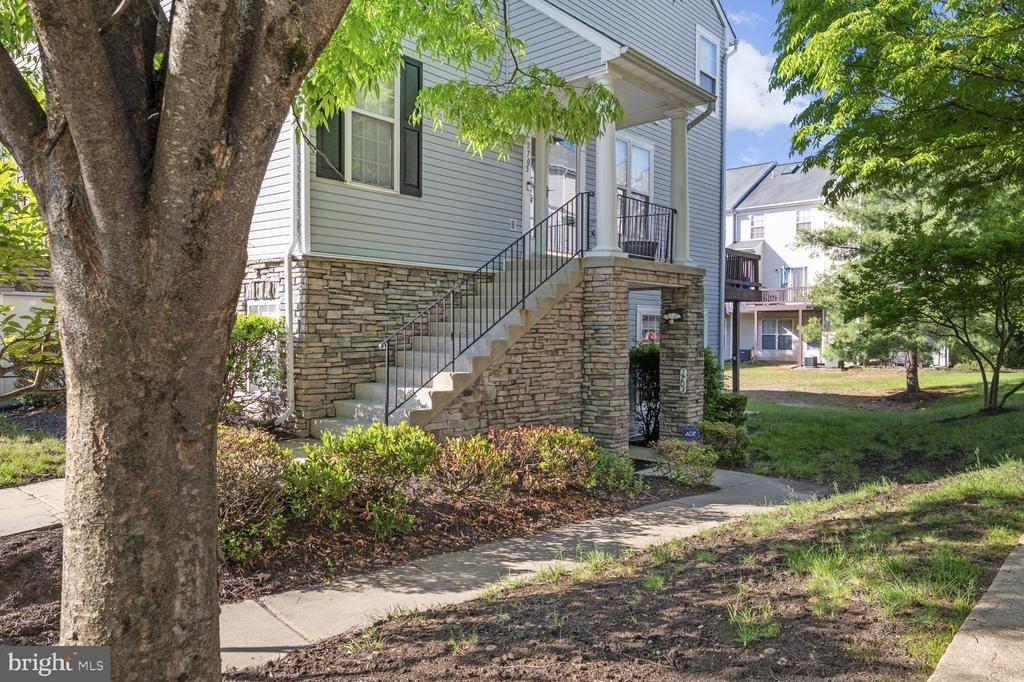 Oak Leaf Ct, Odenton, MD 21113
