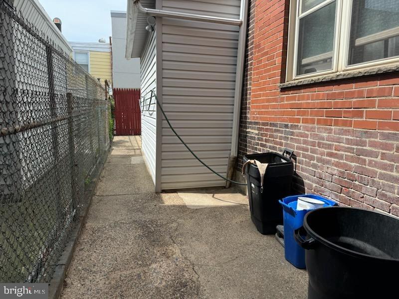 E Birch St, Philadelphia, PA 19134