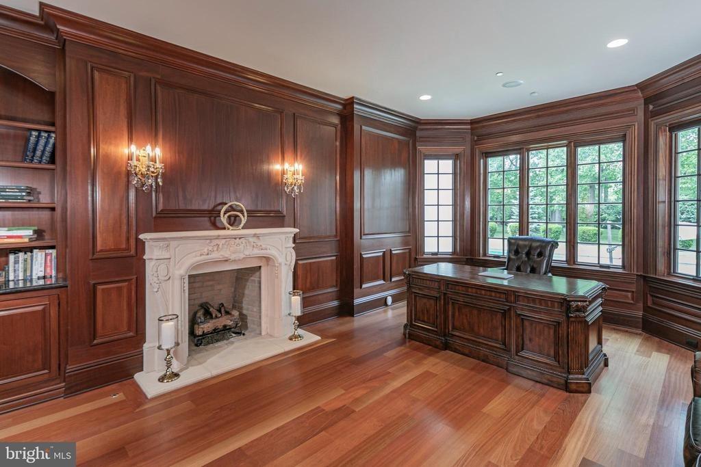 Leonard Ct, Princeton, NJ 08540