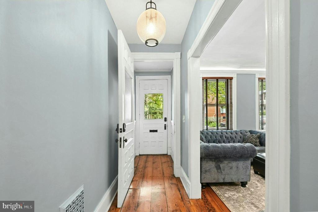 N New St, Bethlehem, PA 18018