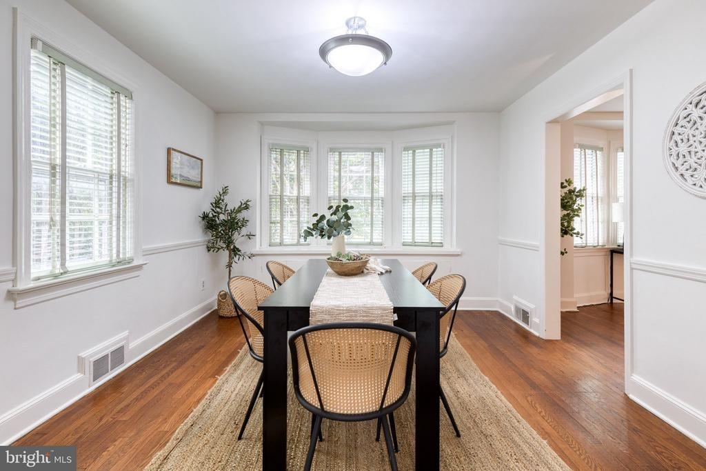 Drexel Rd, College Park, MD 20740