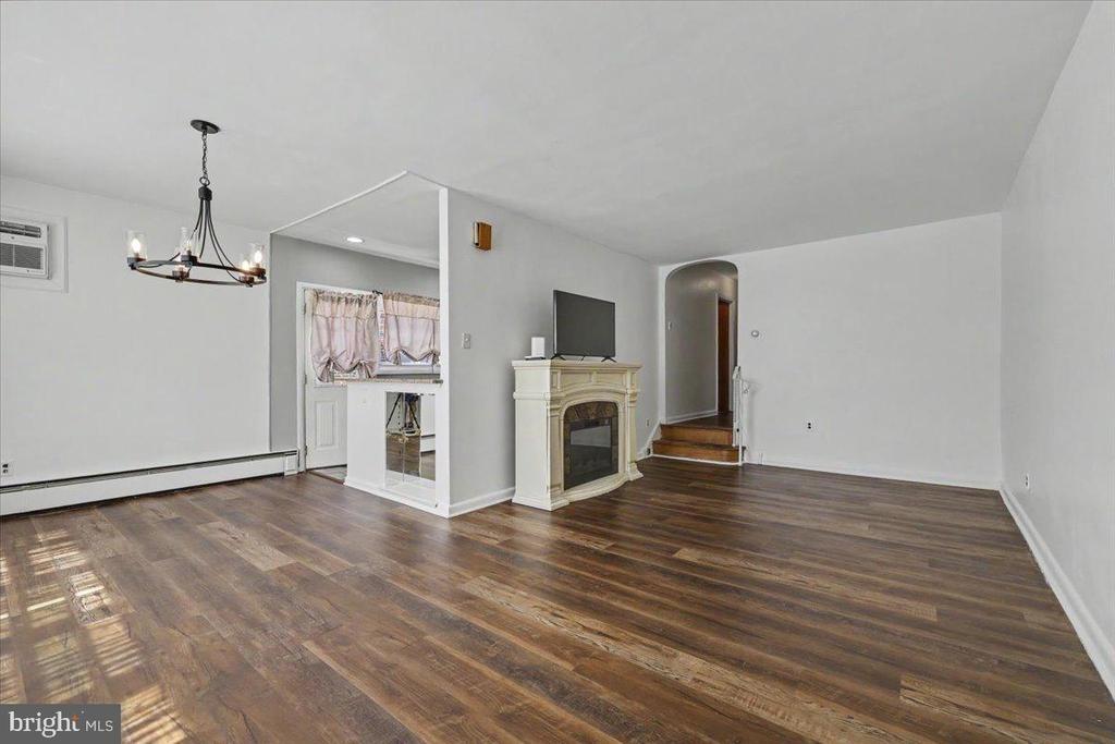 Frontenac St, Philadelphia, PA 19152