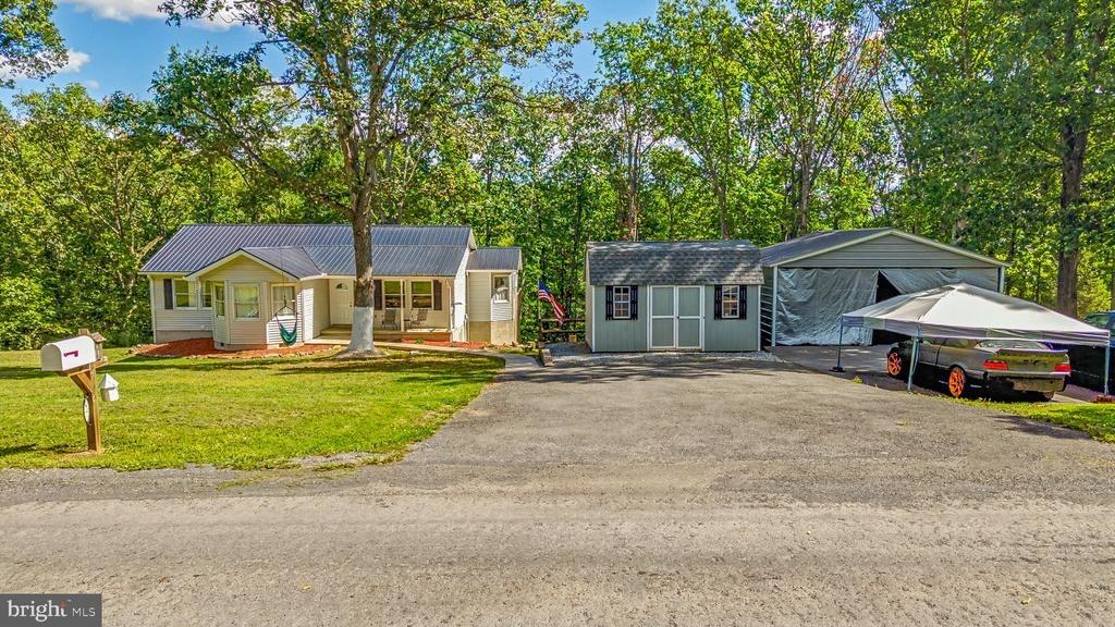 Cone Ct, Martinsburg, WV 25405