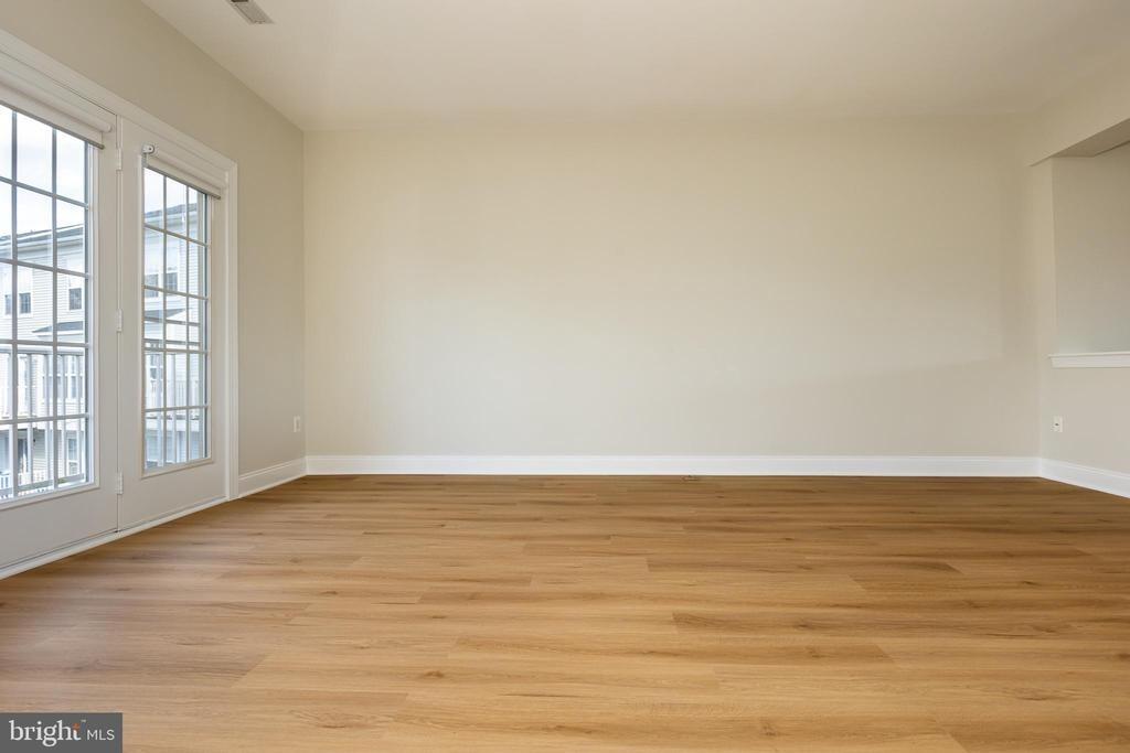 Orchard Ridge Dr, Gaithersburg, MD 20878
