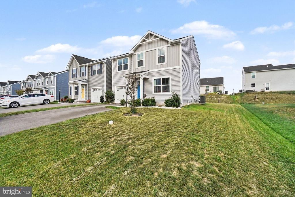 Raeann Dr, Greencastle, PA 17225