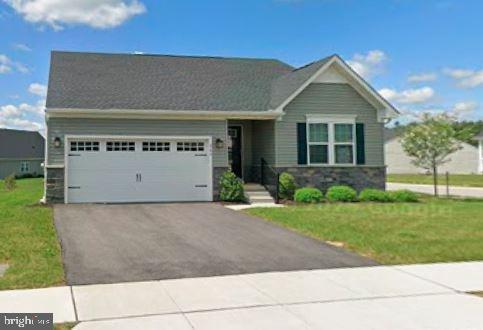 Letitia Manor Dr, West Grove, PA 19390