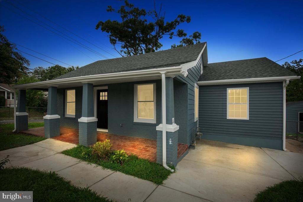 Vine St, Capitol Heights, MD 20743