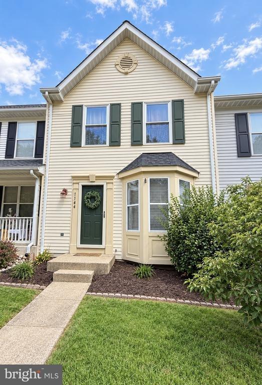 Oakmoor Ct, Halethorpe, MD 21227