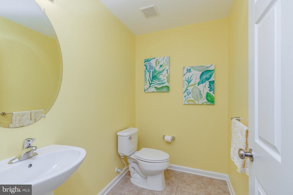 Mountie Ln, Chesterfield, NJ 08515