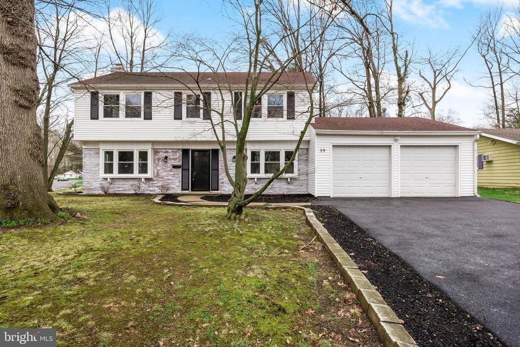 Emerald Ln, Willingboro, NJ 08046