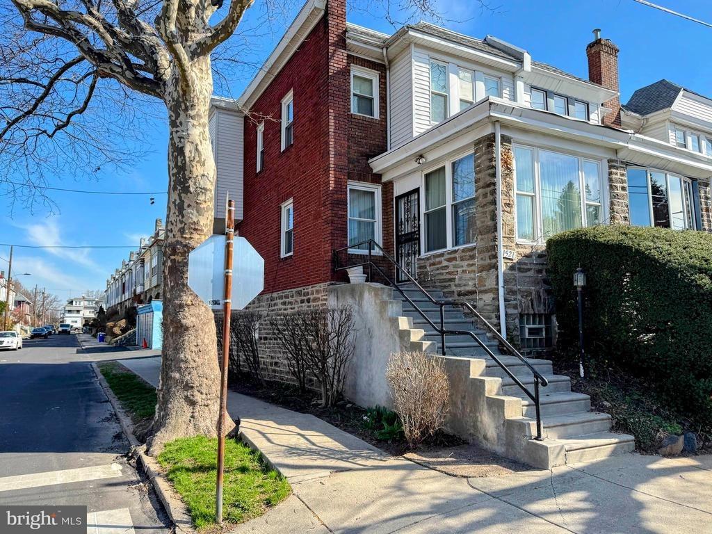 67th Ave, Philadelphia, PA 19126