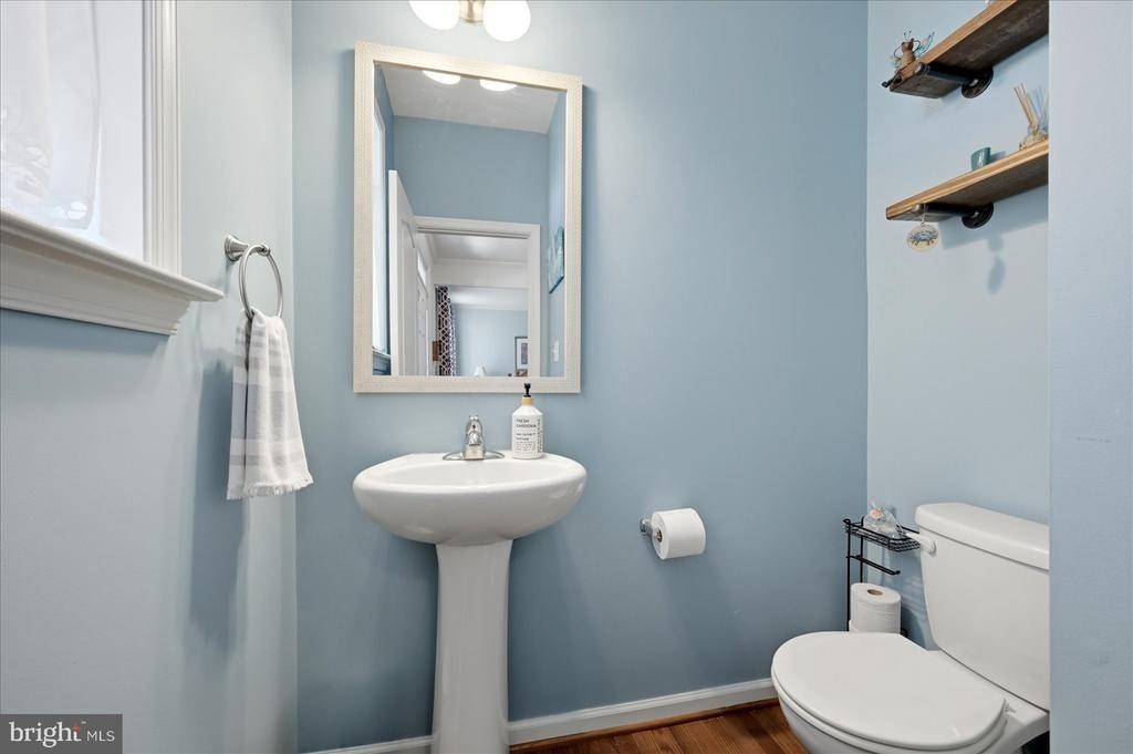 Chickamauga Dr, Harpers Ferry, WV 25425